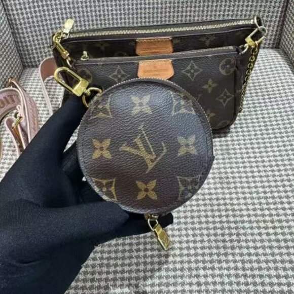 LOUIS VUITTON bag - Picture 5 of 8